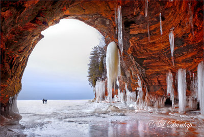 80 - Lake Superior Ice Caves, Wide View Inside