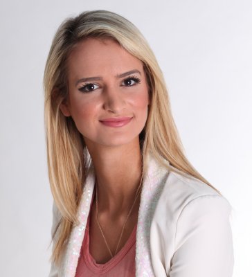 Stephanie 1.jpg