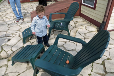 Easter egg hunt at Grandma's   IMG_2230c.jpg