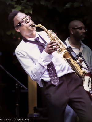 2014 Robbie Saxman Edwards at Katz Plaza