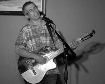 Joe Santos 01.jpg