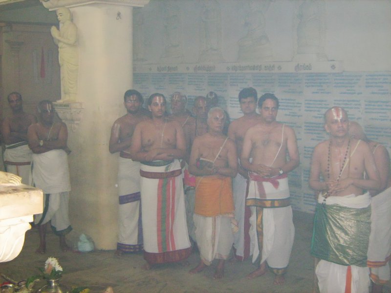 Eedu Utsavam - Thiruvahindrapuram (57).JPG