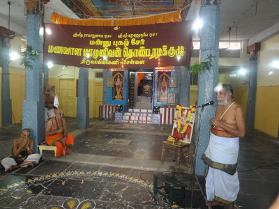 Sri Suresh swami welcoming one and alll
