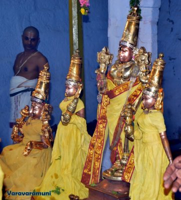 Poigai aazhwar and Swami Pillai Lokachar sathumurai Thiruppavai sathumurai 
