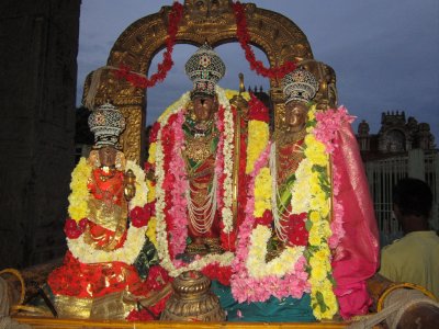 SrI Chakkaravarthy Thirumagan Kanni Punarvasu Purappadu