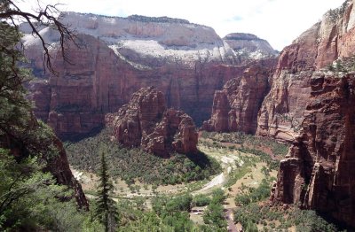 Zion weeping wall area- looking down to the end of the Hayduke