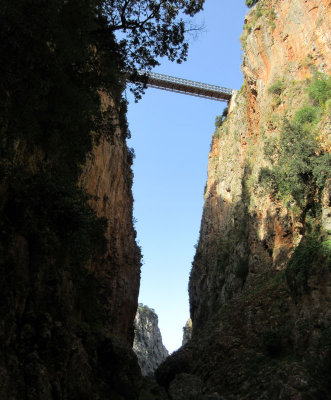 Aradena gorge- walking below the road bridge