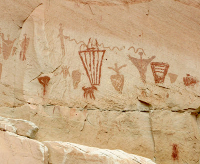 Pictograph panel in Horseshoe canyon