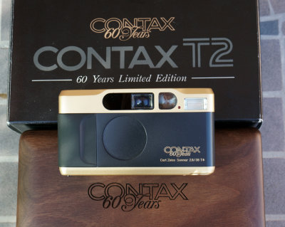 Contax T2 Gold 60 Years Limited edition