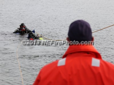 11/15/2013 Vehicle Into The Water Plymouth MA