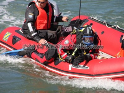 09/26/2014 Moving Water Dive Drill Duxbury MA