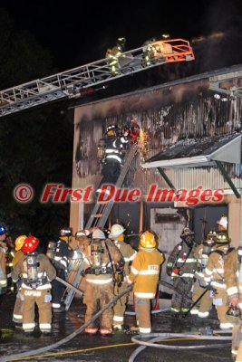 56 riverside dr_0050.jpg
