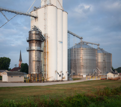 Grain Bins and Dryer at Utica 