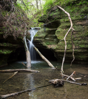 Debris at Kaskaskia Falls
