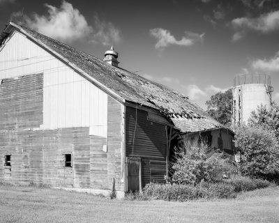 Lost Barn on Mulford Road 