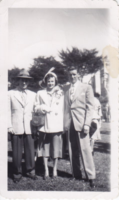 Kack Foley (Uncle) , Mom and Lester Place 1952