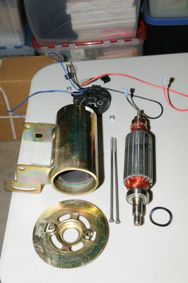 Motor disassembled (1)