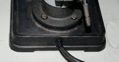 Mains power routed through drill press base (1)