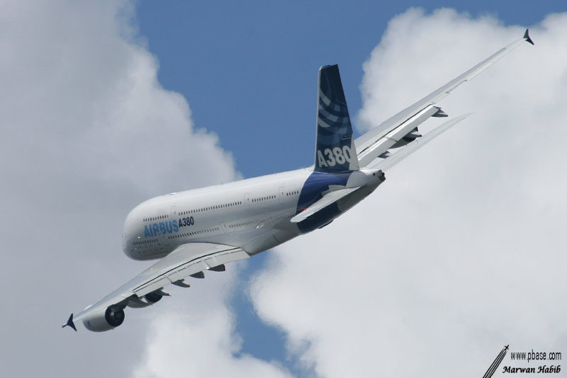 Le Bourget 2007 - Airbus A380-800