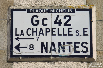 13-05-2012 : Old road sign / Vieux panneau routier