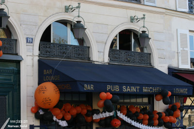 Paris - Pub Saint Michel
