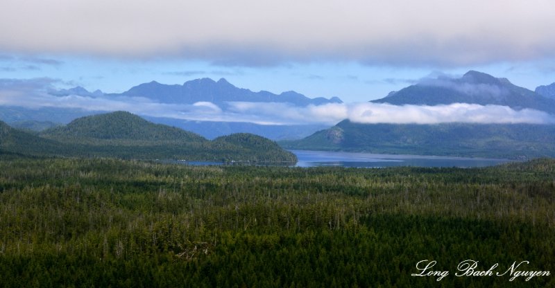 Kennedy Lake, Hidden Peak, Mount Maitland, Pacific Rim National Park Reserve, Canada  