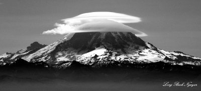 Double Cap Clouds over Mount Rainier, US National Park, Washington 026