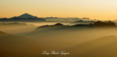 Hazy sky over Cascade Mountains, Washington  