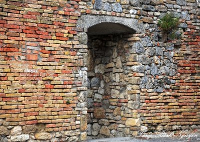 Inviting Entrance, San Gimignano, Tuscany, Italy  