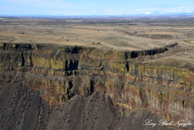 Columbia River Basal Group, Upper Grand Coulee, Electric City, Washington  