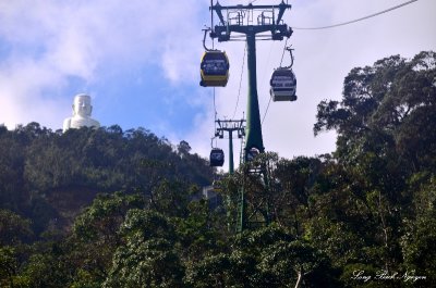 Buddha Gondola Ba Na Hills Mountain Resort Da Nang Vietnam 