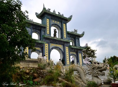 Gate at Linh Ung Pagoda, Da Nang, Vietnam  