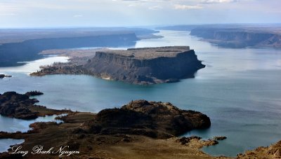 Steamboat Rock, Steamboat Rock State Park, Devils Punch Bowl, Bank Lake, Electric City, Washington  