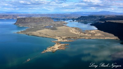 Steamboat Rock, Steamboat Rock State Park, Devils Punch Bowl, Bank Lake, Electric City, Washington  