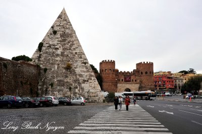 Pyramid of Cestius Rome Italy 038
