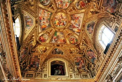 Basilica of Santa Maria in Trastevere Ceiling Rome Italy 577  