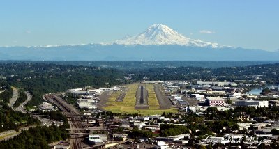 Boeing Field King County International Airport KBFI and Mount Rainier Seattle 436  