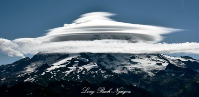 Stunning Cap Cloud over Mt Rainier National Park Washington 211 