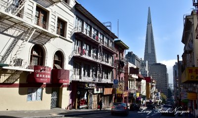 TransAmerica building from Chinatown San Francisco 049 