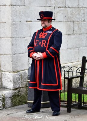 Beefeater at Tower of London 036  