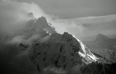 Whitehorse Mountain in Cloud Cascade Mountains Washington 034 