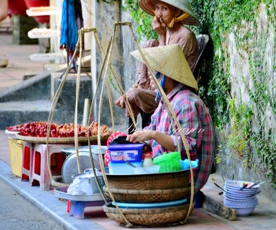 Street Vendors in Hoi An 1237  
