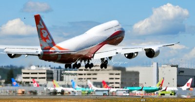 Boeing 747-8i Boeing Field Seattle Washington 366 Standard e-mail view.jpg