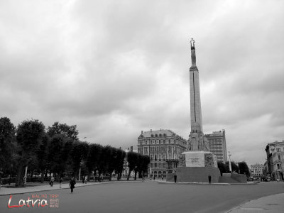 Freedom monument square