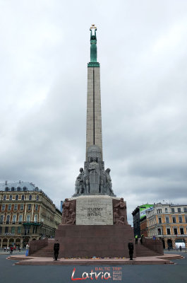 Freedom monument