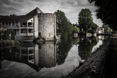 Sur le canal de Briare.