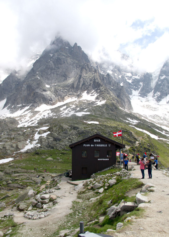 Half way down: Plan de lAiguille