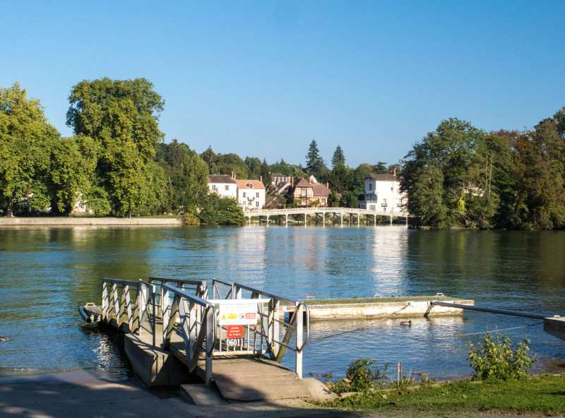  Tuesday leaving Melun for Moret-sur-Loing