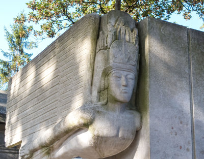 Oscar Wilde (1854-1900), tomb designed by Jacob Epstein