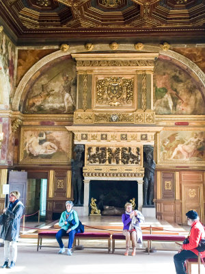  The Ballroom of Henry II, begun in 1552